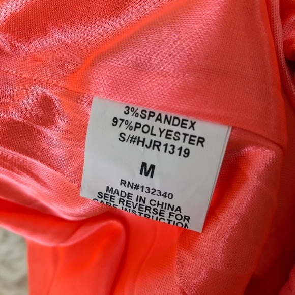 HOT & DELICIOUS coral romper halter neck bare back - Picture 7 of 8